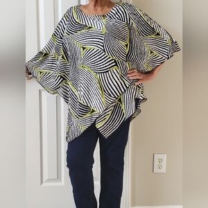 IC by Connie K Asymmetrical Blouse – Size XXL